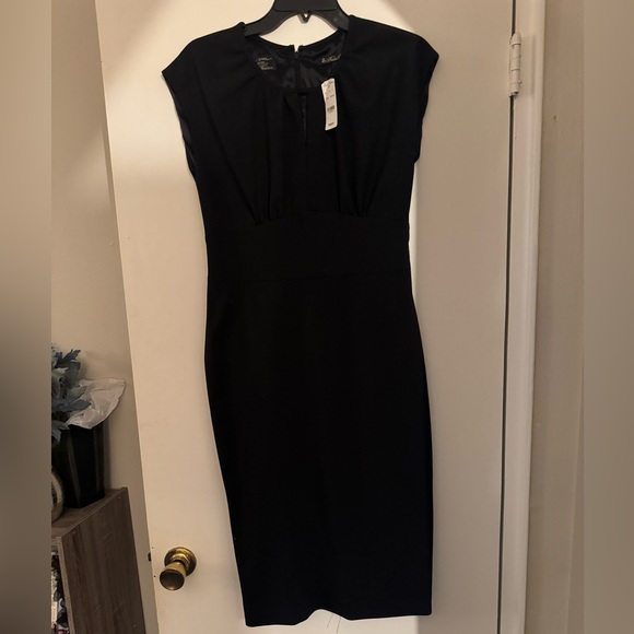 Black Dress Brooks Brothers New price tag attached 
Never worn Size 8 - Picture 4 of 5